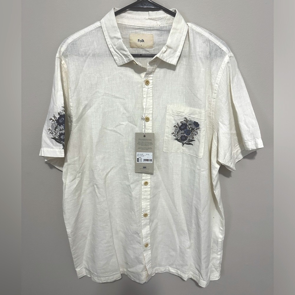NWT Folk Linen blended Embroidered button up
